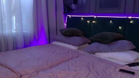 Snapshot of audreyalright chatting on January 18, 9:24 am Audrey online show from January 18, 9:24 am