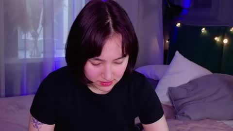 Snapshot of audreyalright chatting on March 6, 9:25 am Audrey online show from March 6, 9:25 am