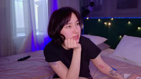 Snapshot of audreyalright chatting on March 8, 9:06 am Audrey online show from March 8, 9:06 am