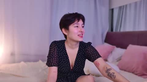 Snapshot of audreyalright chatting on September 18, 7:10 am Audrey online show from September 18, 7:10 am