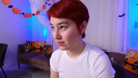 Snapshot of audreyalright chatting on October 17, 6:49 am Audrey online show from October 17, 6:49 am