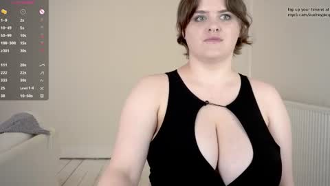 Snapshot of audreyjacq chatting on June 26, 3:16 pm Audrey Jacq online show from June 26, 3:16 pm