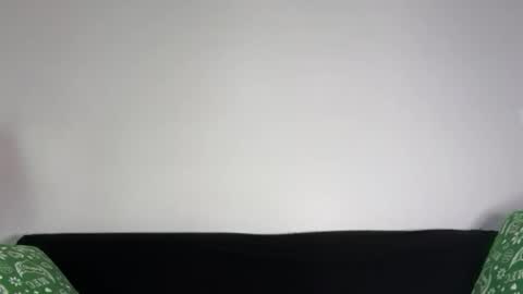 Snapshot of audreymadison chatting on February 2, 3:27 am AudreyAlien online show from February 2, 3:27 am