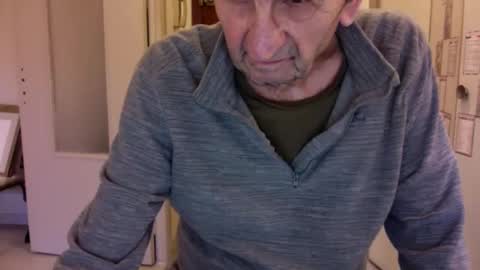 auguste061400 online show from February 9, 4:18 pm