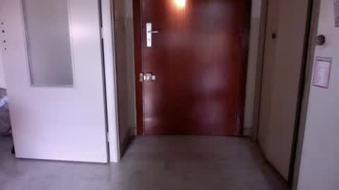 auguste061400 online show from November 12, 9:21 am