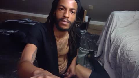 Snapshot of augustus_croft chatting on July 15, 12:05 am Augustus Croft online show from July 15, 12:05 am