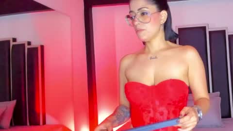 aura_baker online show from July 11, 12:08 pm