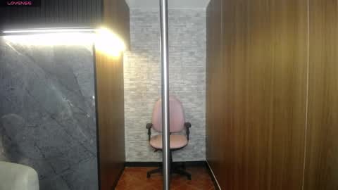 aura_cute_ online show from March 31, 3:19 am