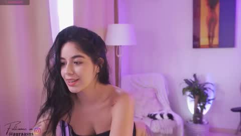        . online show from March 14, 9:42 pm