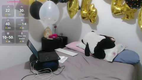 Snapshot of aurafuego chatting on April 21, 2:04 am Auro online show from April 21, 2:04 am
