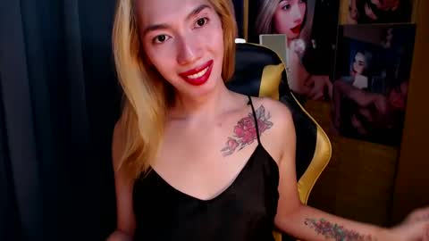 Miss awra online show from February 4, 3:33 am