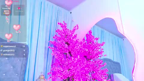 Snapshot of auraross chatting on January 17, 10:12 pm Aura online show from January 17, 10:12 pm