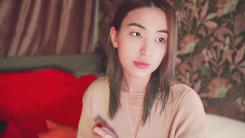 Snapshot of auromora chatting on December 22, 4:27 pm Nayeon online show from December 22, 4:27 pm