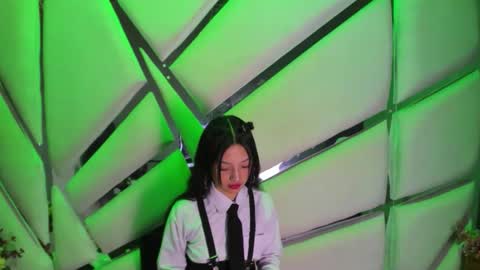 aurora online show from November 28, 3:04 pm