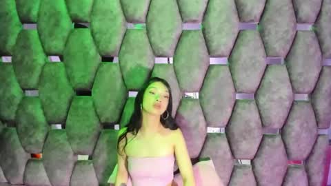 aurora online show from December 15, 3:49 pm