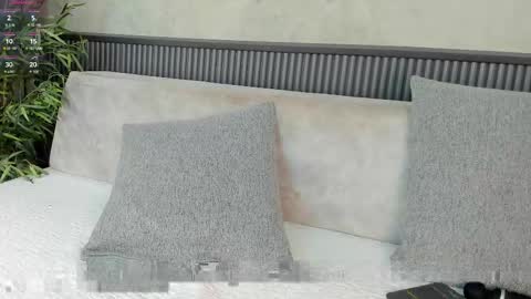 aurora_cruz online show from April 20, 9:05 pm