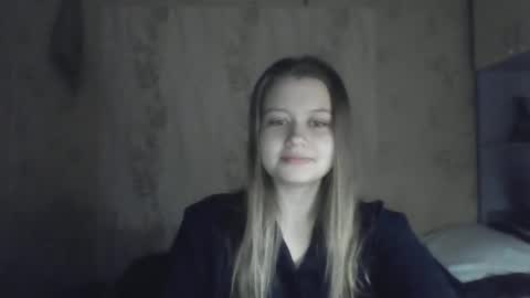Snapshot of aurora_enigma chatting on November 2, 12:07 pm Aurora online show from November 2, 12:07 pm