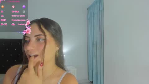 aurora_lenovic online show from December 5, 4:14 pm