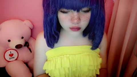 cute online show from May 26, 1:56 am