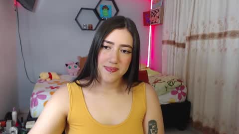 Snapshot of aurora_shy_ chatting on February 8, 4:36 am Aurora  online show from February 8, 4:36 am