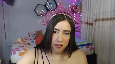 Snapshot of aurora_shy_ chatting on February 20, 11:21 pm Aurora  online show from February 20, 11:21 pm