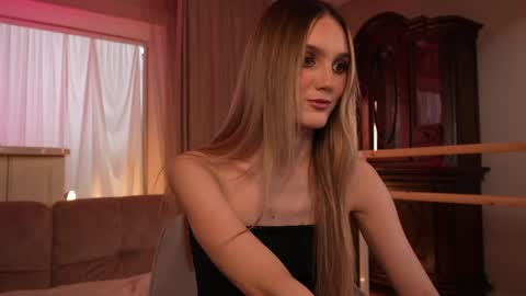 Aurora online show from March 30, 7:20 am