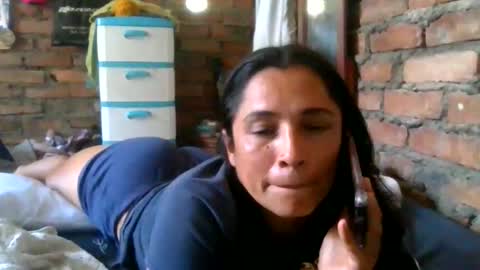 Snapshot of auroraangels1 chatting on May 23, 2:21 pm auroraangels1 online show from May 23, 2:21 pm