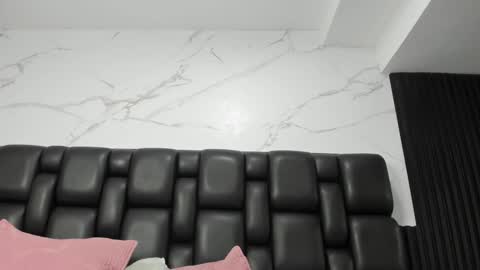 Aurora online show from December 21, 10:40 pm