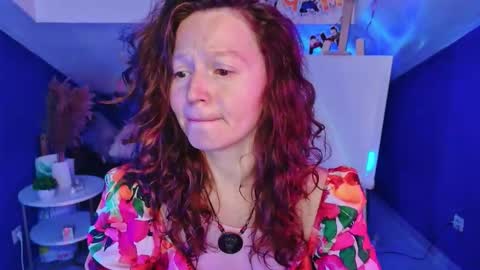 auroraborealis__ online show from October 20, 6:36 am