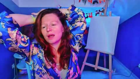 auroraborealis__ online show from October 22, 6:57 am