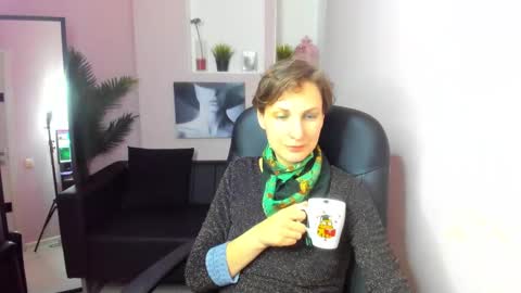 Aurora online show from February 22, 9:48 pm