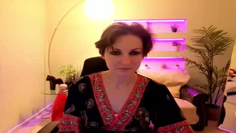 Aurora online show from November 19, 8:31 pm