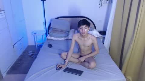 Snapshot of aus_thin02 chatting on October 27, 7:07 pm Austin online show from October 27, 7:07 pm