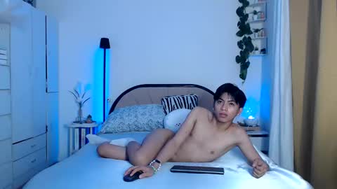 Snapshot of aus_thin02 chatting on February 26, 6:18 pm Austin online show from February 26, 6:18 pm