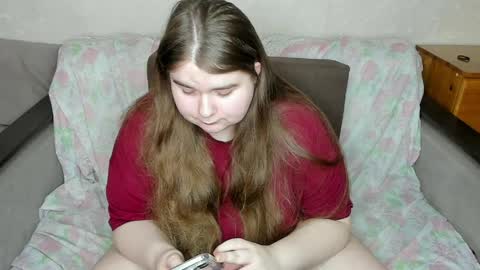 Snapshot of aushpana chatting on April 1, 7:53 am aushpana online show from April 1, 7:53 am