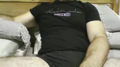 Snapshot of aussdiver chatting on January 18, 11:11 am Aussie online show from January 18, 11:11 am