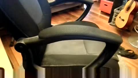 Aussiebumm online show from March 5, 7:27 am