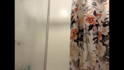 Milf4u online show from February 13, 8:43 am