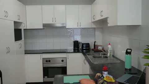 Snapshot of aussielulu chatting on January 13, 1:22 am aussielulu online show from January 13, 1:22 am