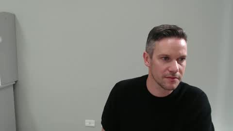 aussiesurfer0000 online show from December 16, 7:02 am