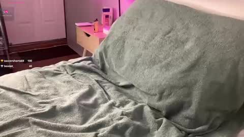 Snapshot of aussietwunkboy chatting on November 20, 3:50 am aussietwunkboy online show from November 20, 3:50 am