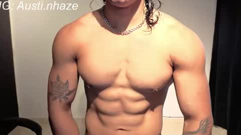 Snapshot of austiin_haze chatting on June 18, 3:27 pm Austin online show from June 18, 3:27 pm