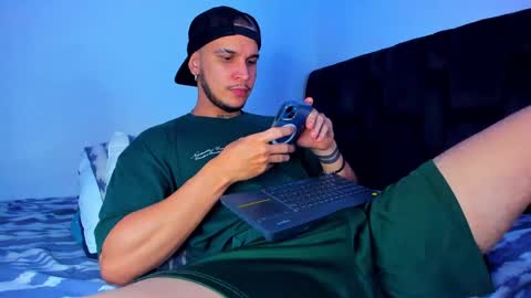 A online show from December 21, 1:58 am