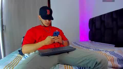 A online show from December 21, 6:48 pm