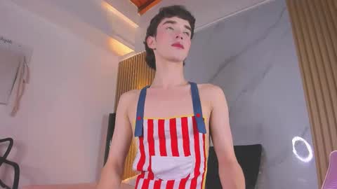 Snapshot of austin_rouse chatting on December 1, 7:30 pm austin_rouse online show from December 1, 7:30 pm