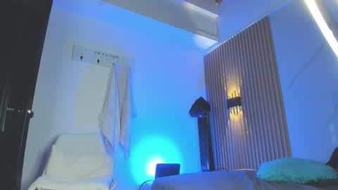 Snapshot of austin_rouse chatting on January 6, 8:45 pm austin_rouse online show from January 6, 8:45 pm