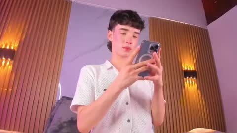 Snapshot of austin_rouse chatting on February 4, 7:31 pm austin_rouse online show from February 4, 7:31 pm