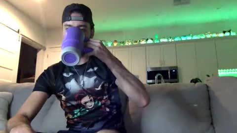 Snapshot of austincutieyes chatting on November 20, 5:07 am AudiEna online show from November 20, 5:07 am