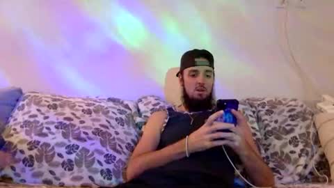 Snapshot of austincutieyes chatting on April 9, 9:58 am AudiEna online show from April 9, 9:58 am