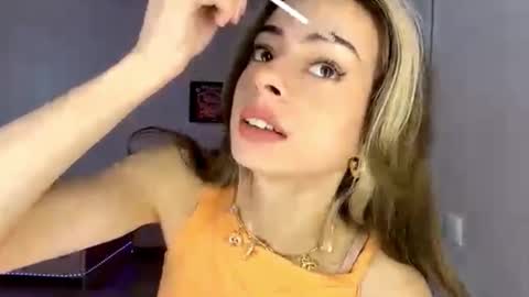 Snapshot of austinmehling chatting on November 8, 9:09 am Nika online show from November 8, 9:09 am